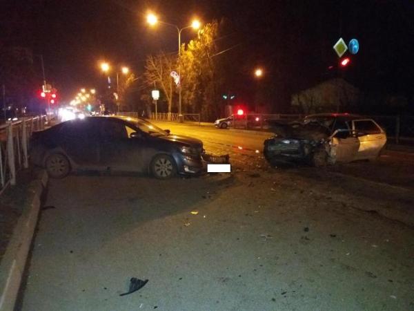 Три человека получили травмы в столкновении легковушек в Кисловодске